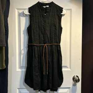 Sleeveless shirtdress